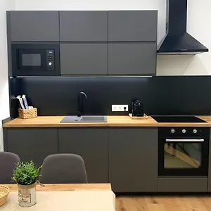 Sipsix - Modern 2 Bedroom Newly Renovated Flat With Ac In Centre Budapest